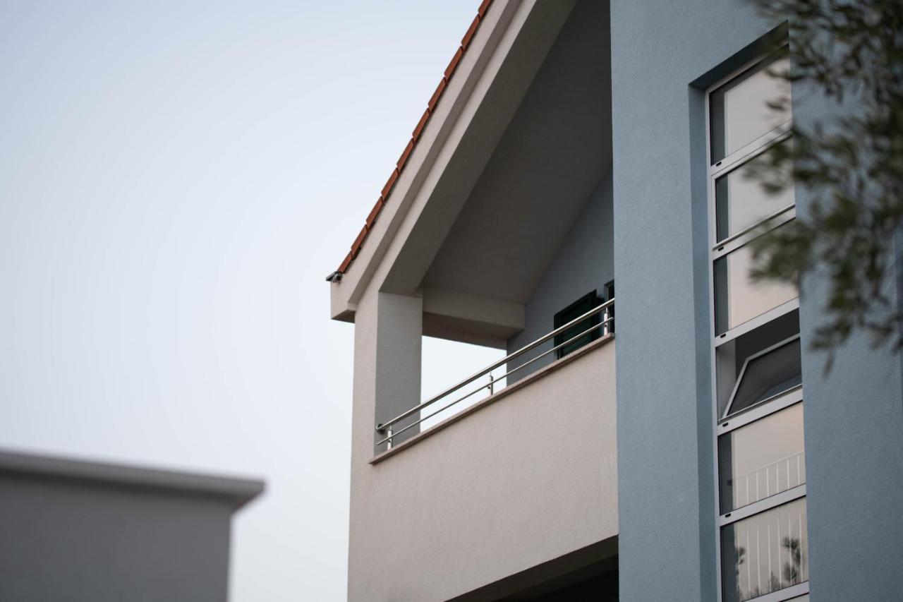 Sunny Beach Apartments Шибеник Экстерьер фото
