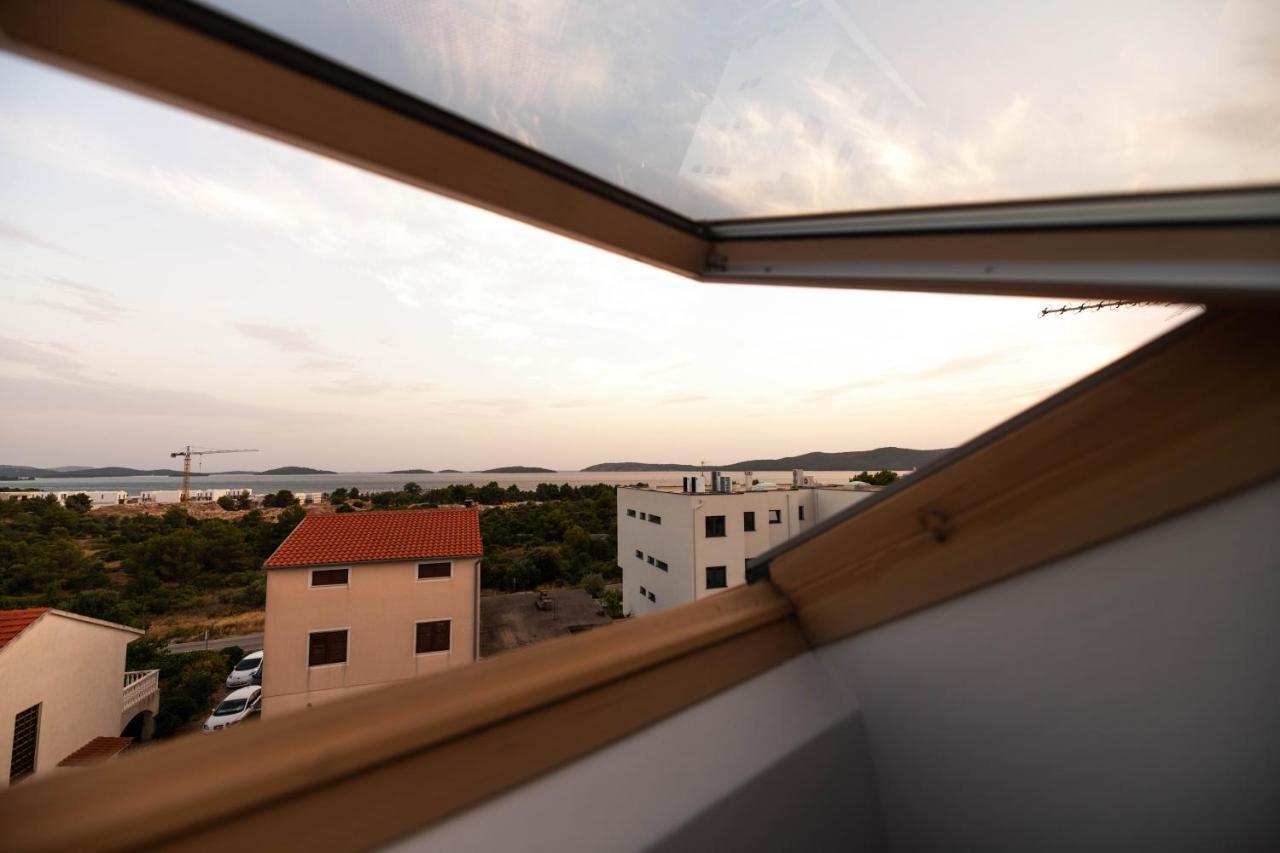 Sunny Beach Apartments Шибеник Экстерьер фото